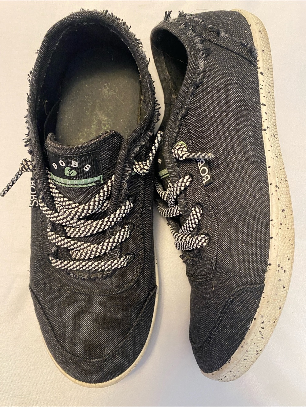 Skechers Bob’s Black Canvas Lace-Up Sneakers with Contrasting Laces 6